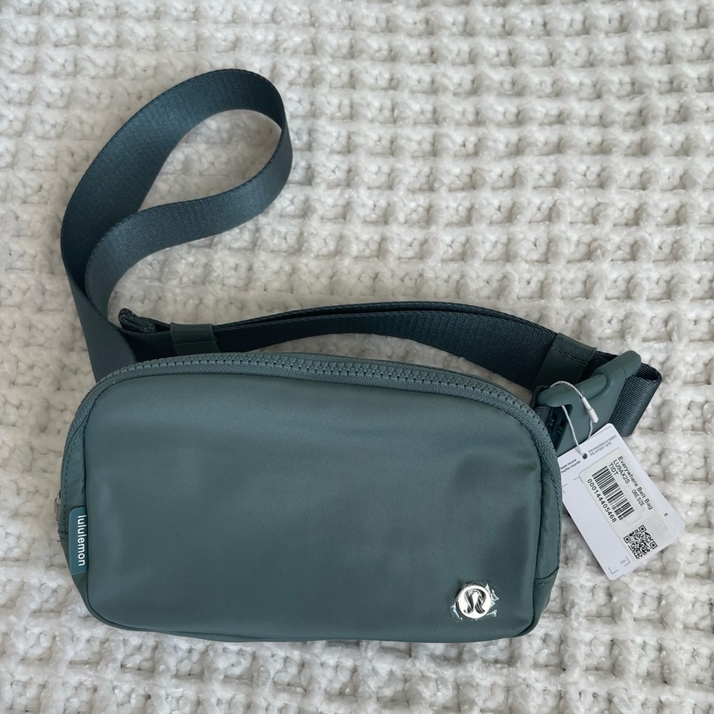 Lululemon Everywhere Belt Bag 1L Tidewater Teal Sold Out Color NWT